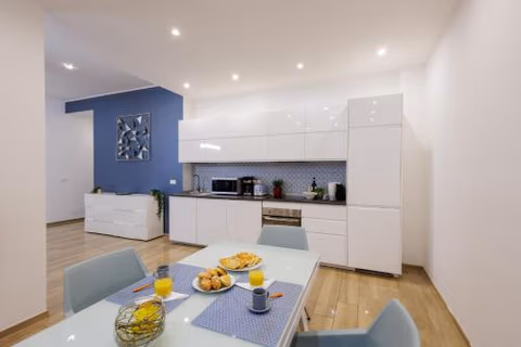 Genoa Lux Apartments with parking — photo 4