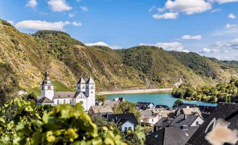 Unter den Weinbergen — foto 1