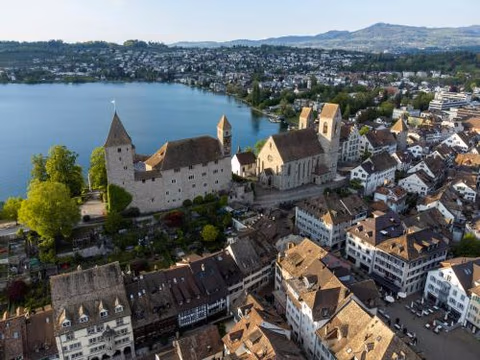 Zentrale Altstadtwohnung in Rapperswil am Zuerichsee — foto 4