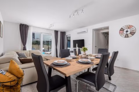 Modern Holiday House Jadranka With Pool - Happy Rentals — foto 9