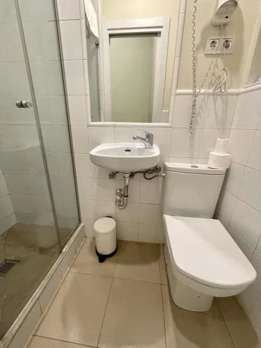 Hostal Madrid — photo 2