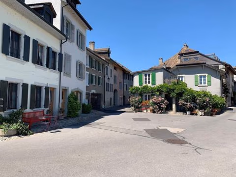 Studio dans le vieux bourg de St Prex — foto 7