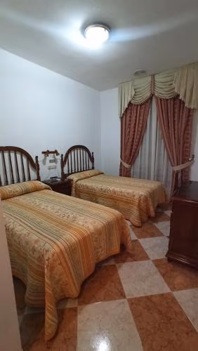 Hostal Algaidas — foto 1