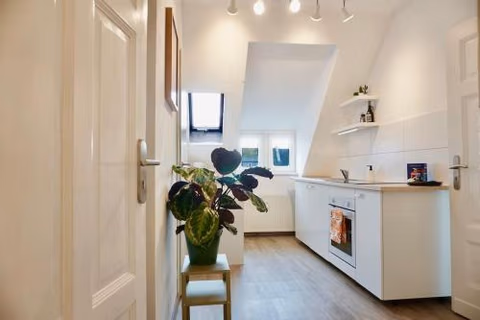 NEU I moderne zentrale Wohnung I Netflix I 4 Gäste — photo 9