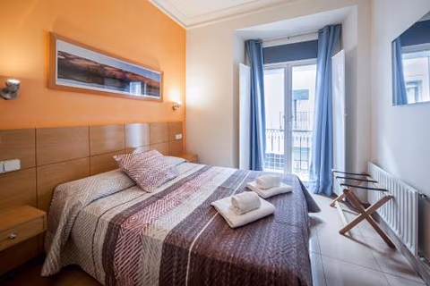 Hostal Inter Puerta del Sol AUTO CHECK IN — photo 1