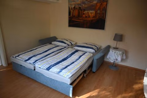 2 Zi-Appartment mit Gartennutzung — foto 7