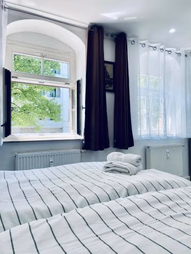 Charmantes Zimmer mit Parkplatz & Restaurant — photo 1