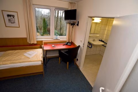 Schroeders Stadtwaldhotel — foto 2