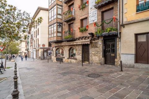 Limehome Vitoria Palacio de los Álava-Velasco — foto 6