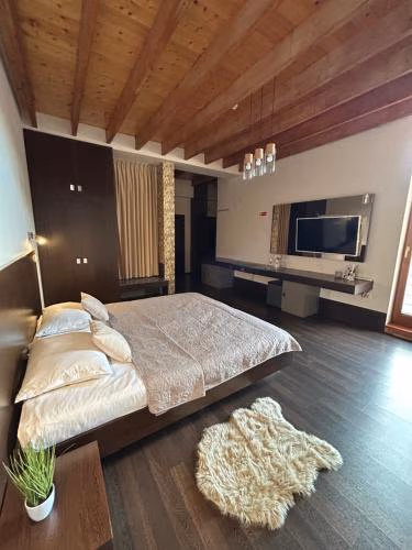AR GOLDEN HOUSE — foto 2