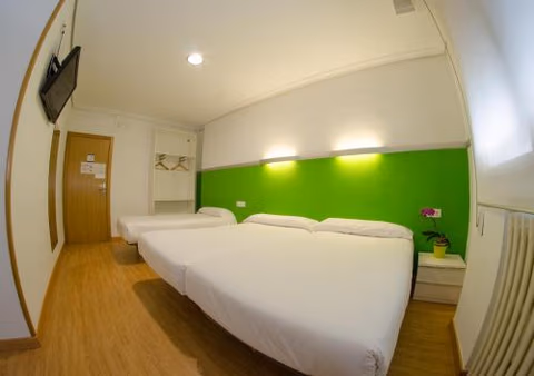 Hotel Centro Vitoria AutoCheckIn — foto 4