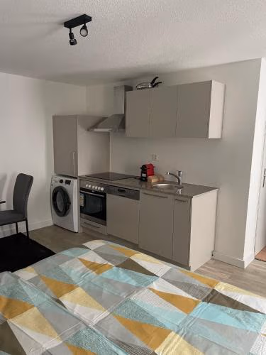 Studio meublé centre-ville Payerne — foto 3