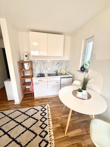 Top renoviertes Apartement in bester Lage von Homburg- 5 Fußminuten zur Uniklinik — foto 2
