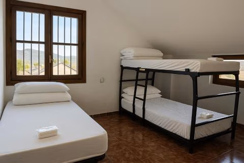 Albergue Tritón - Villanúa — photo 7