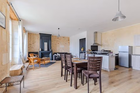 Break in Blaye apartment — foto 1