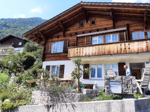 Chalet apartment by Interlaken. Parking — foto 6