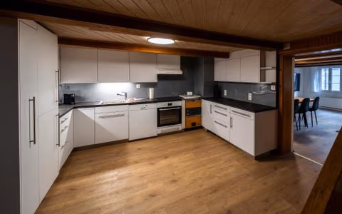 Large apt in town center next to Brunngasse & near lake — foto 8
