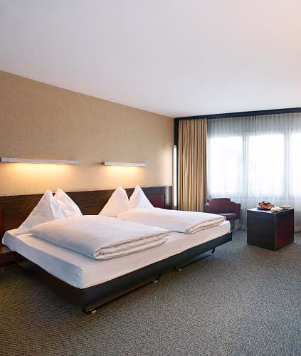 Hotel Ambassador — foto 1