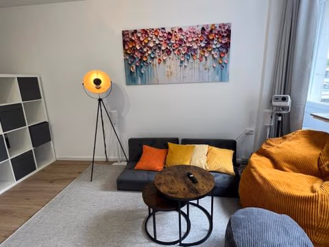 Design-Apt Köln City mit Beamer — photo 3