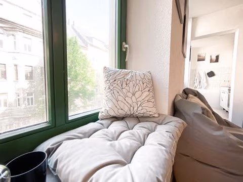 Zentrales Apartment mit TV, Küche und Mikrowelle — foto 9