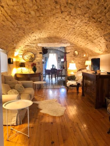CHEZ LOU — foto 1