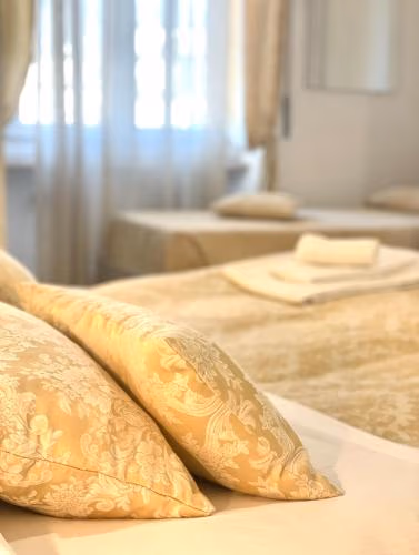 Cavour16 rent bedrooms — foto 6