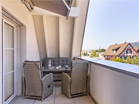 Exklusive 4.5 Zimmer Wohnung für Familien und Business — foto 7