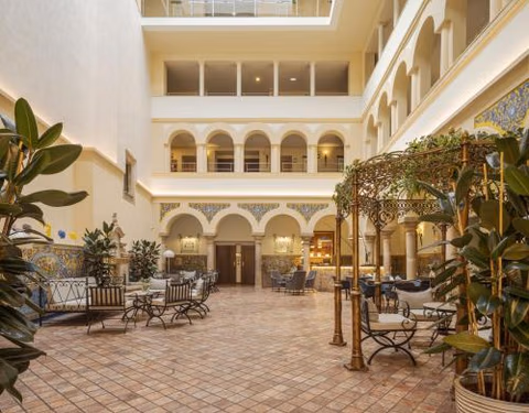 Hotel Ilunion Mérida Palace — photo 3