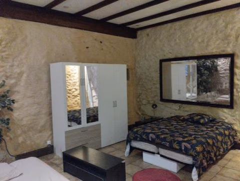 Appartement au coeur de blaye — foto 2