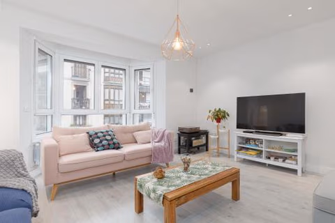Apartamento Villabona - Mar y Montaña Elegante Apt p8 con WiFi gratis — foto 6