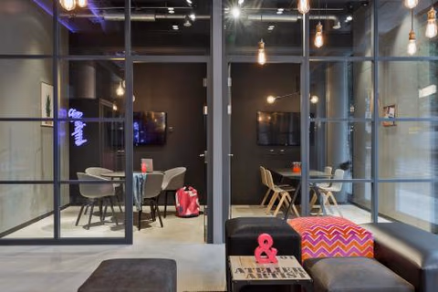 MOXY Frankfurt East — photo 6
