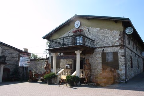 Hotel Komfort Inn - Dwór Hubertus — photo 1