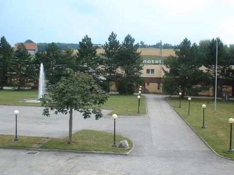 Motel - Hôtel La Poularde — foto 5
