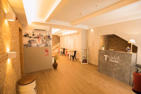 THOSTEL — foto 1