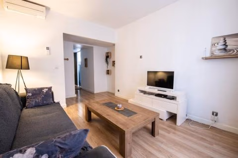 appart cosy,calme à 2 pas du centre de montbrison — foto 2