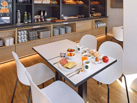 B&B HOTEL Köln-Marsdorf — foto 3