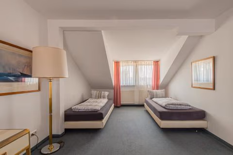 Pension für Monteure in Dresden, Zimmer mit eigenem Bad und großer Gemeinschaftsküche — foto 1