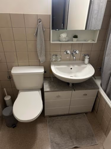 3 und halb Zimmer Wohnung 10 Minute zum ESC — foto 2