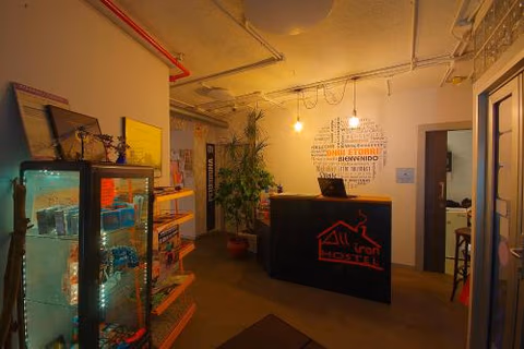 All Iron Hostel — foto 8