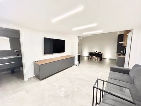 Élite — foto 1