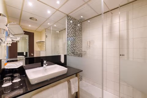 Novina Hotel Wöhrdersee Nürnberg City — photo 9