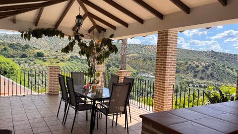 Casa rural acogedora con chimenea y vistas al atardecer — photo 3