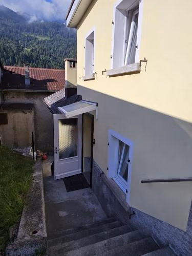 Airolo with private parking — foto 4
