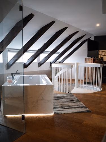 Unique Oldtown Apartment / Loft — photo 3