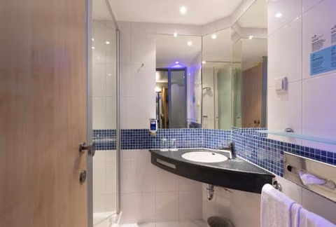 Holiday Inn Express Nürnberg-Schwabach — photo 4