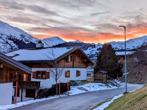 Maisonette-Wohnung in Rueras bei Sedrun - 200m zum Bahnhof - Perfekt für Ski & Ausflüge — foto 1