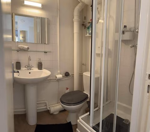 Bright and renovated 2-room apartment, Center — foto 2