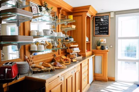 Brit Hotel Essentiel REIMS Taissy — foto 1