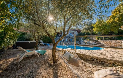 Amazing Home In Dobrinj — photo 7