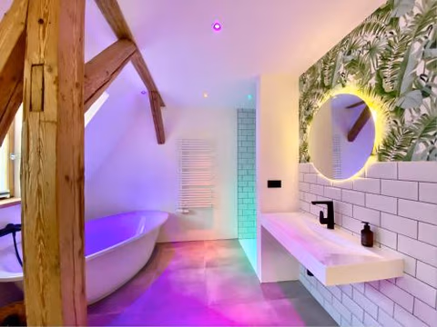 Gemütliches Studio im Zentrum von Hof mit Designer-Wanne & 24h-Check-in — foto 7